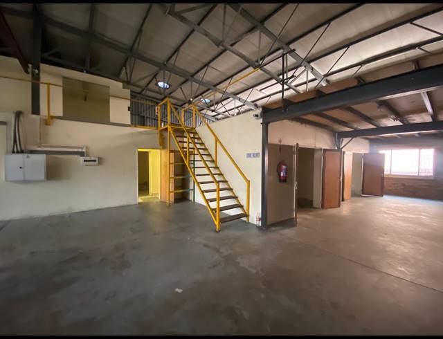 775M² WAREHOUSE TO LET IN ROBERTVILLE